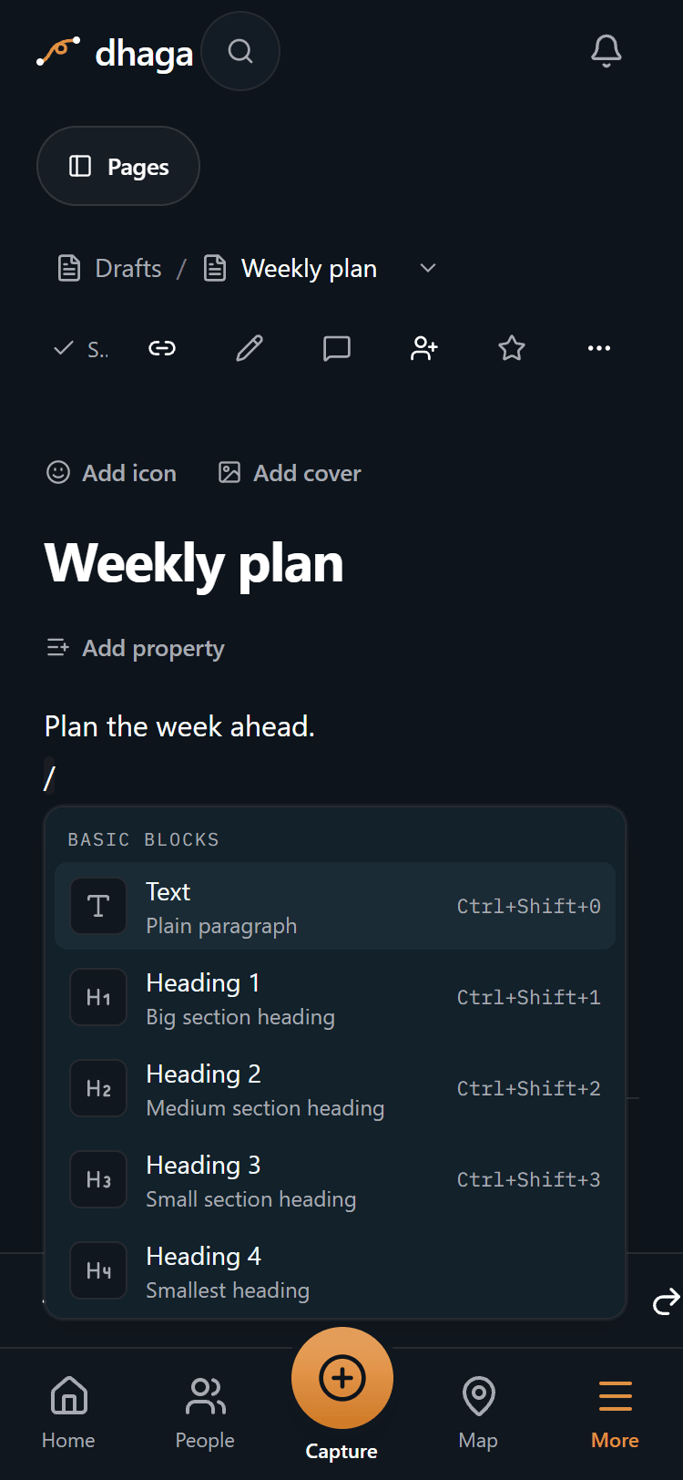 The slash menu open in an empty line, listing basic blocks with their shortcuts